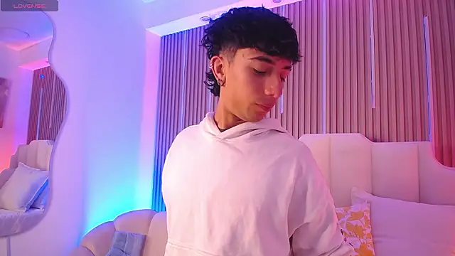 Aiden Rivers  online show from 03-06-26, 12:44