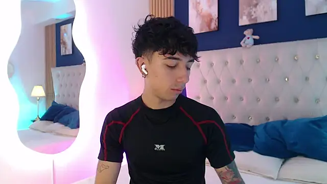 Aiden Rivers  online show from 04-18-26, 12:51