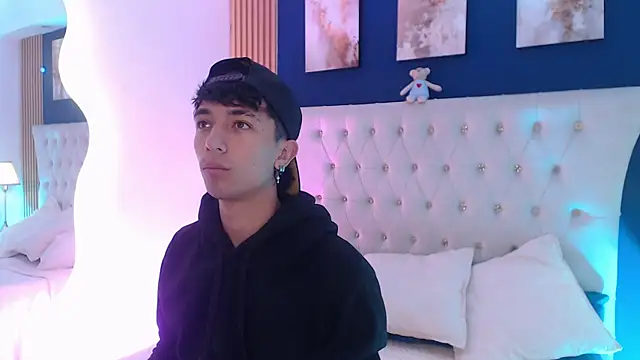 Aiden Rivers  online show from 04-03-26, 12:44