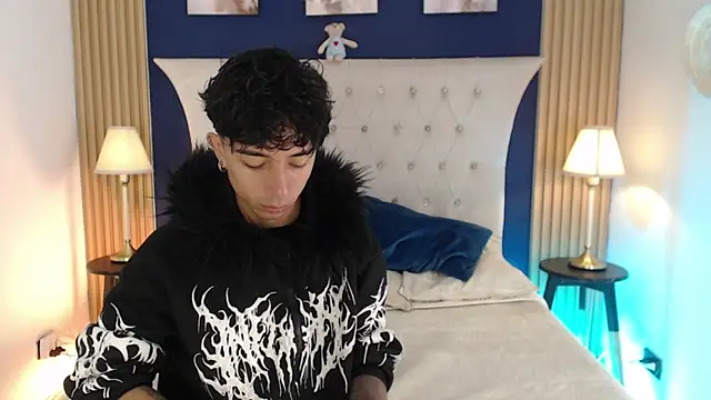 Aiden Rivers  online show from 07-01-26, 01:11