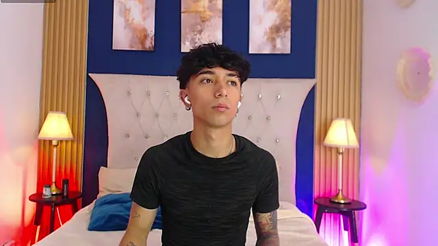 Aiden Rivers  online show from 06-10-26, 01:01