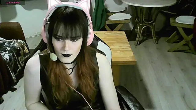 Snapshot of Samanteased chatting on 02-22-26, 05:36 Samanteased online show from 02-22-26, 05:36