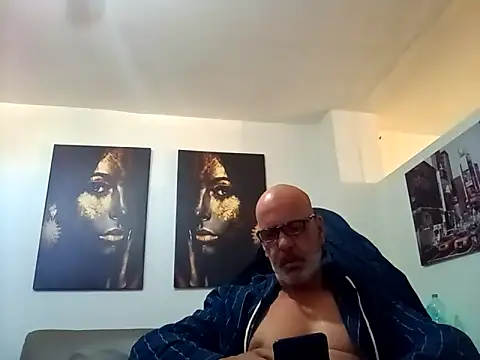 Milwokee online show from 02-21-26, 12:07