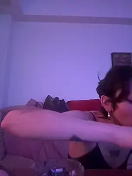 FrutillitaXX online show from 03-30-26, 04:47