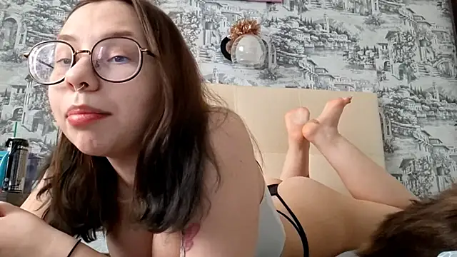 Snapshot of AwryNeon chatting on 02-20-26, 06:10 AwryNeon online show from 02-20-26, 06:10