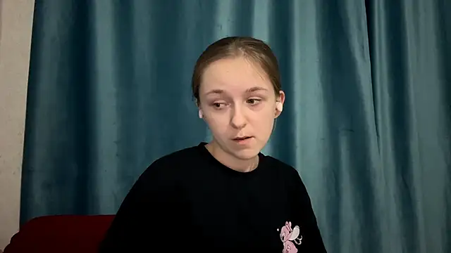 Snapshot of StaticBliss chatting on 02-21-26, 12:45 StaticBliss online show from 02-21-26, 12:45