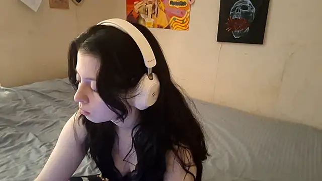 Snapshot of MindyMinty chatting on 03-03-26, 03:02 MindyMinty online show from 03-03-26, 03:02
