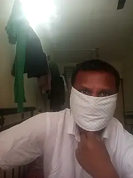 Snapshot of hunk_man chatting on 02-21-26, 12:18 hunk man online show from 02-21-26, 12:18