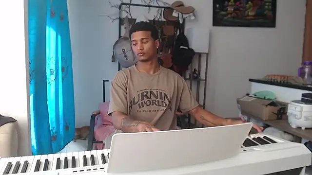 Dani-brown online show from 06-27-26, 01:28