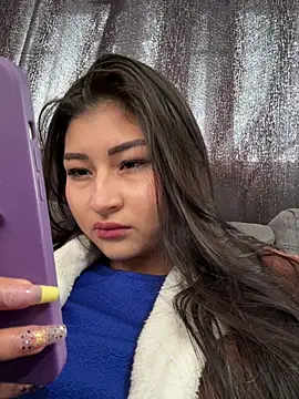 Aylin fire online show from 02-24-26, 07:04