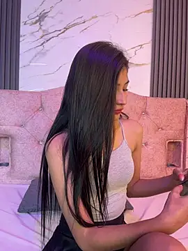 Aylin fire online show from 02-17-26, 07:11