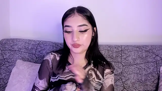 Snapshot of Kattengel_ chatting on 05-06-26, 01:20 Kattengel online show from 05-06-26, 01:20