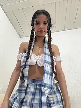 Snapshot of soffii-estrella chatting on 06-19-26, 07:03 soffii-estrella online show from 06-19-26, 07:03