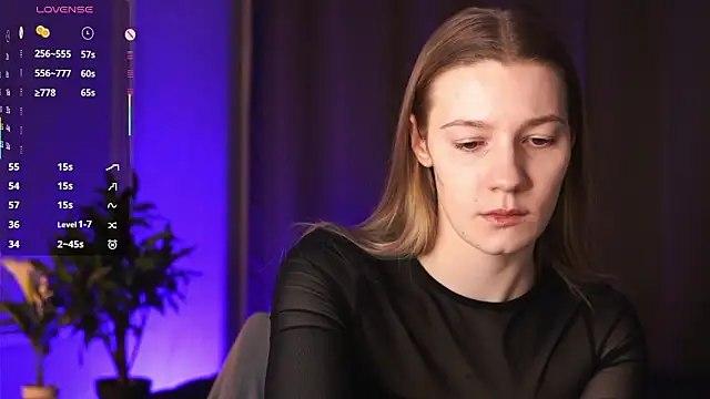 Snapshot of Vanessa__Lui chatting on 02-19-26, 03:31 Vanessa Lui online show from 02-19-26, 03:31