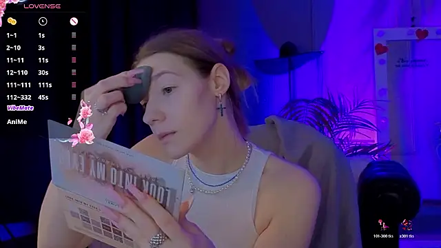 Snapshot of Vanessa__Lui chatting on 02-25-26, 03:45 Vanessa Lui online show from 02-25-26, 03:45