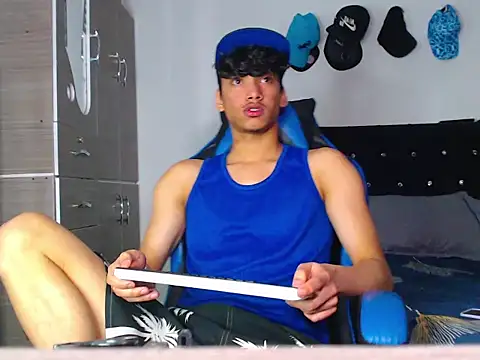 Lyam Russo online show from 03-05-26, 07:10