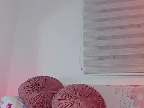 yourlollypetite online show from 03-08-26, 02:04