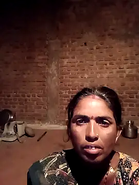 Hot re83 online show from 02-25-26, 11:37