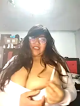 Snapshot of michu_kotomi chatting on 02-20-26, 09:11 michu kotomi online show from 02-20-26, 09:11