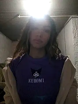 Snapshot of Larinhacat chatting on 02-17-26, 04:54 Larinhacat online show from 02-17-26, 04:54