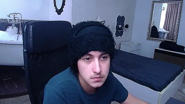 Snapshot of GriffinDane chatting on 02-20-26, 06:26 GriffinDane online show from 02-20-26, 06:26