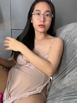 Lyla 99 online show from 04-19-26, 02:23