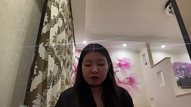 Snapshot of MaeRaads chatting on 02-18-26, 06:48 MaeRaads online show from 02-18-26, 06:48