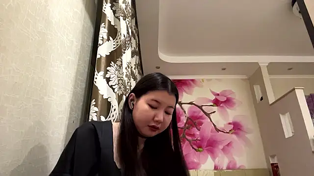 Snapshot of MaeRaads chatting on 02-26-26, 06:52 MaeRaads online show from 02-26-26, 06:52