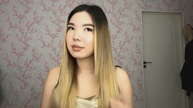 Snapshot of Elina_Mottel chatting on 02-23-26, 07:20 Elina Mottel online show from 02-23-26, 07:20