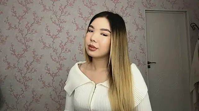 Snapshot of Elina_Mottel chatting on 02-27-26, 07:19 Elina Mottel online show from 02-27-26, 07:19