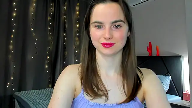 megann fox2 online show from 04-10-26, 12:01