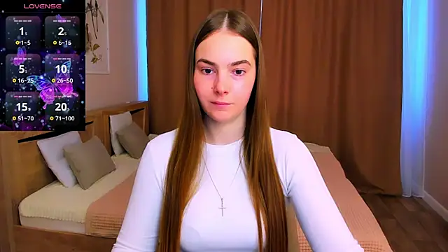 Maddy Wood  online show from 03-12-26, 08:51