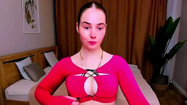 Maddy Wood  online show from 04-10-26, 05:53