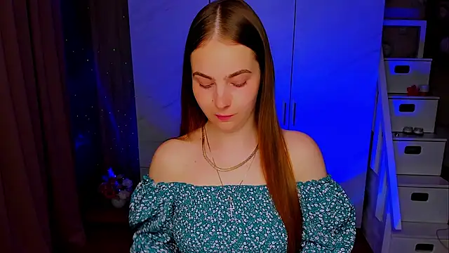 Maddy Wood  online show from 05-07-26, 01:47
