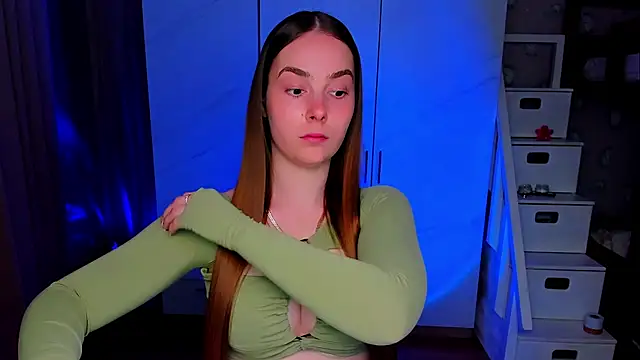 Maddy Wood  online show from 05-08-26, 06:12
