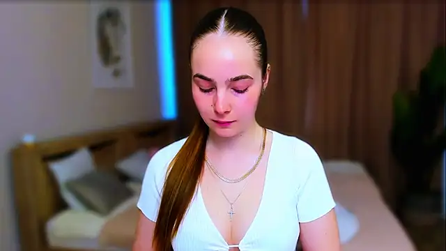 Maddy Wood  online show from 04-05-26, 11:17