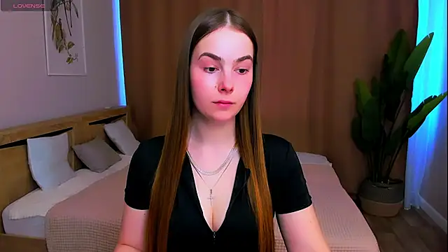 Maddy Wood  online show from 03-24-26, 02:28