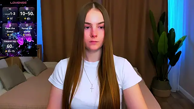 Maddy Wood  online show from 03-06-26, 03:07