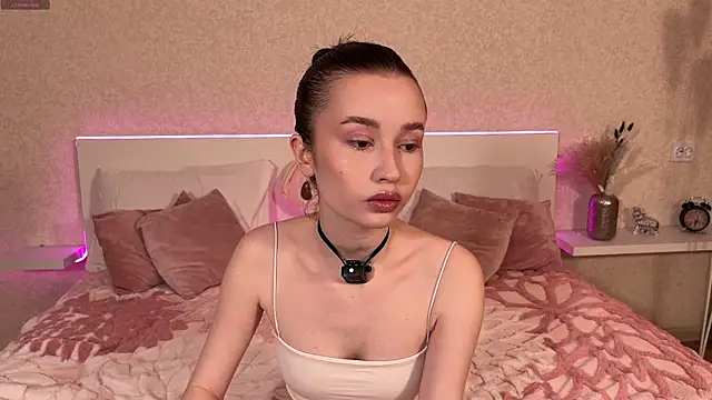 Kellris online show from 03-25-26, 03:33