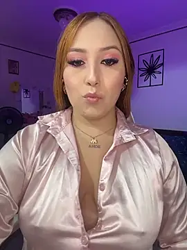 Kiarhatrixie1 online show from 03-30-26, 04:19