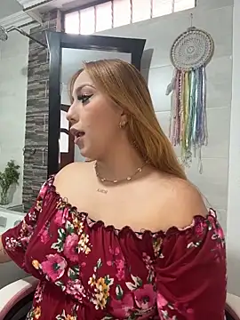 Kiarhatrixie1 online show from 03-06-26, 05:41