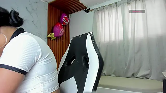 adhara  messY online show from 03-31-26, 01:13