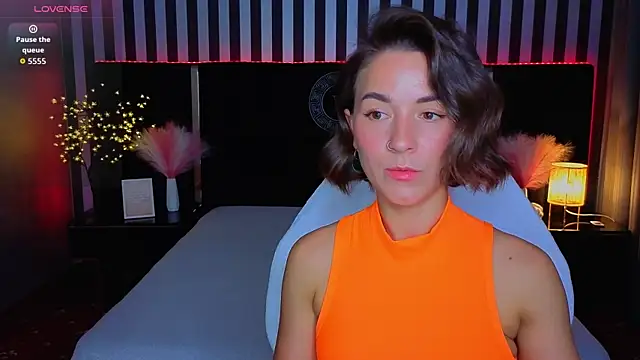 Snapshot of GracefulMichelle chatting on 06-14-26, 07:37 GracefulMichelle online show from 06-14-26, 07:37