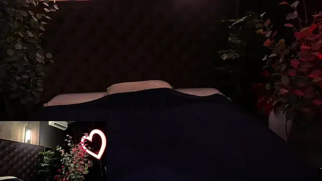 AlisaGracee online show from 05-13-26, 12:56