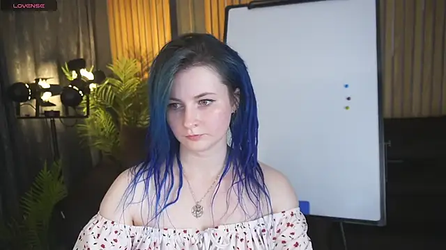 AlisaGracee online show from 05-20-26, 12:35