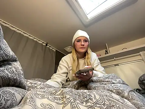 melanieTesss online show from 02-16-26, 04:16