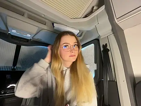 melanieTesss online show from 02-20-26, 11:01