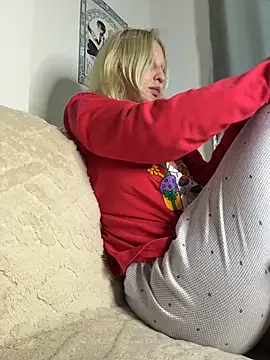 urlittlebaby666 online show from 03-02-26, 07:37