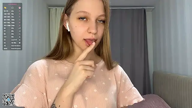 HollyGibson online show from 02-24-26, 07:15