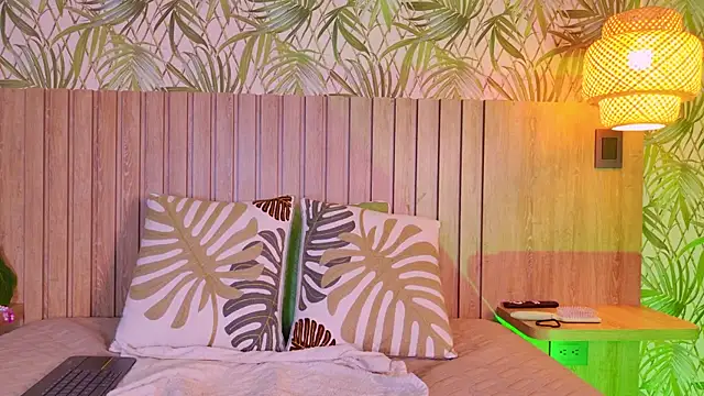 Snapshot of AmaraVega chatting on 02-28-26, 12:27 AmaraVega online show from 02-28-26, 12:27